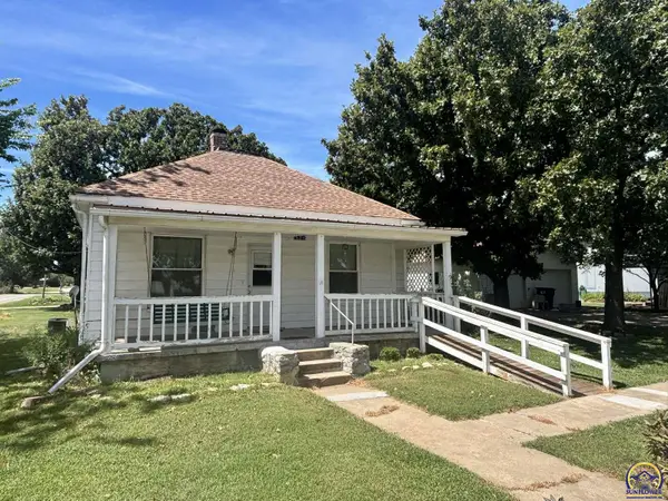 521 Elm St, Cottonwood Falls, KS 66845