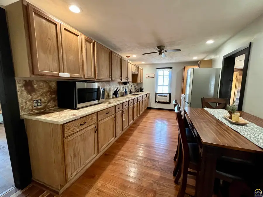 316 Main St, Osage City, KS 66523 - #2