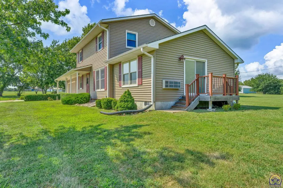 4436 SE 37th St, Topeka, KS 66605 - #3