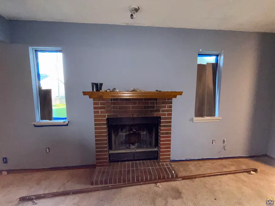6105 SW 26th St #Unit B, Topeka, KS 66614 - #3