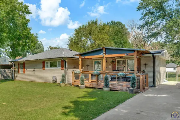 2224 NW Taylor St, Topeka, KS 66608