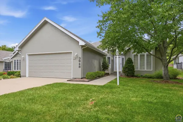 3948 SW Stonybrook Dr, Topeka, KS 66610