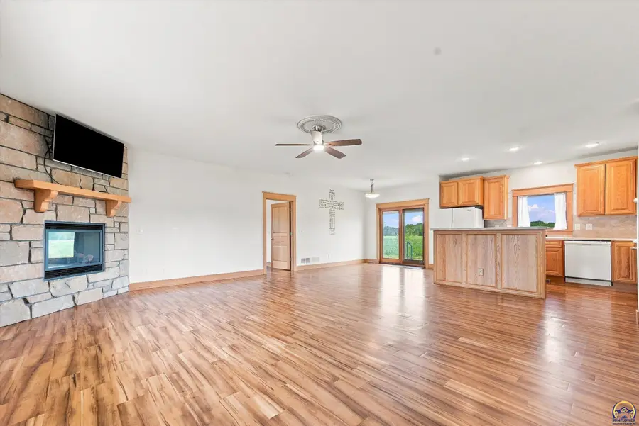409 Wheeler Ave, McFarland, KS 66501 - #3