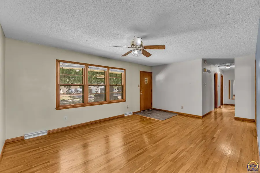 1901 SW Village Dr, Topeka, KS 66604 - #2