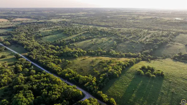 00000 SW Davis Rd, Auburn, KS 66402