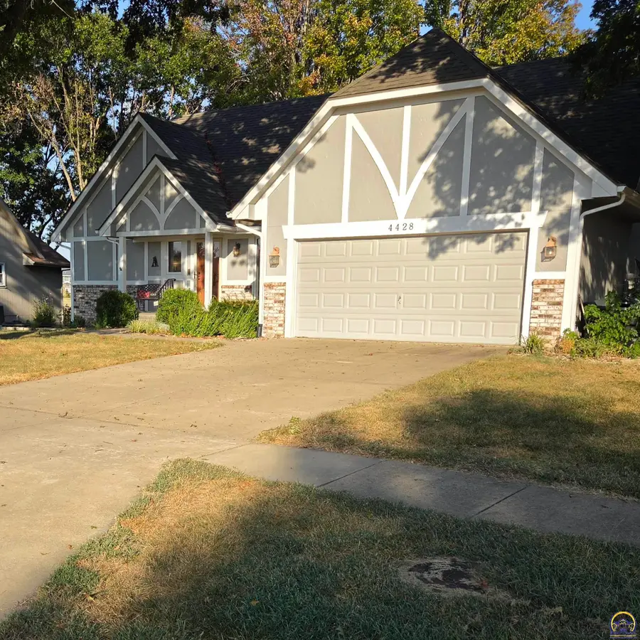 4428 SW Colly Creek Dr, Topeka, KS 66610 - #2