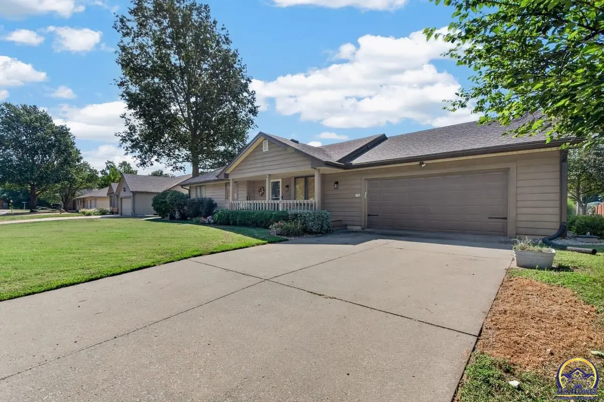 107 Karen Dr, Holton, KS 66436 - #1