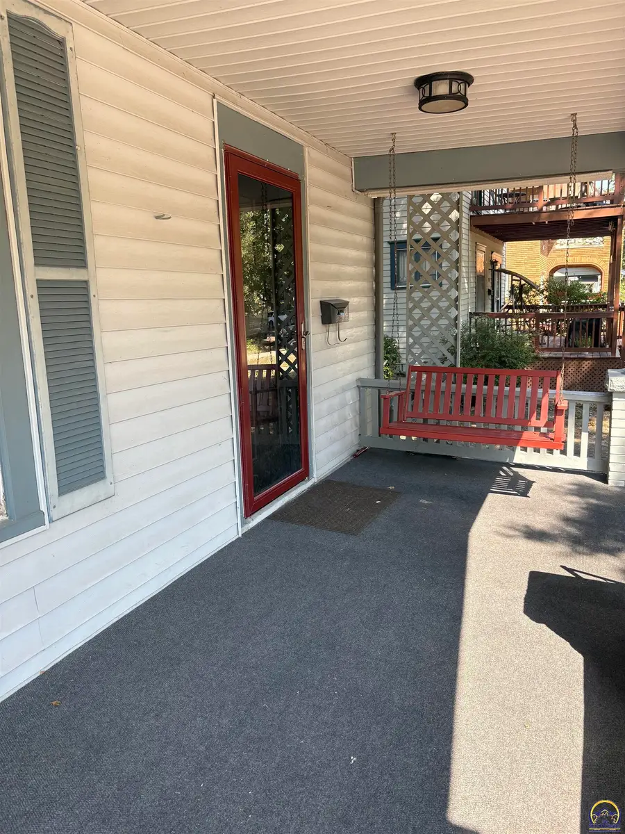 1193 SW College Ave, Topeka, KS 66604 - #3
