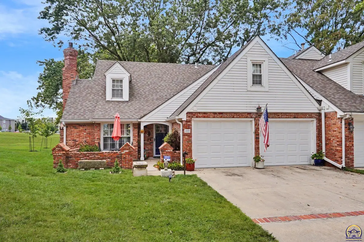 4009 Vintage Ct, Lawrence, KS 66047-3400 - #1