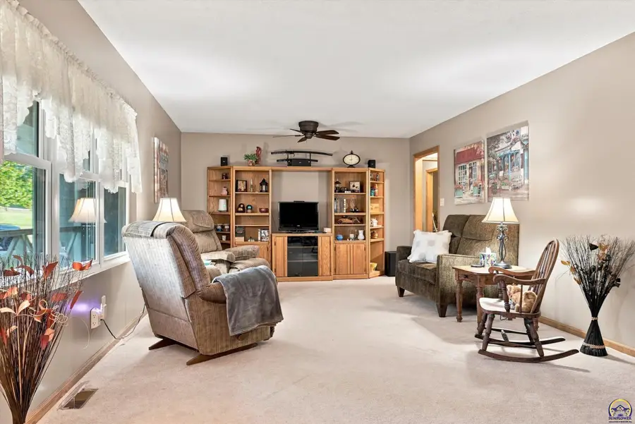 4014 NW Hoch Rd, Silver Lake, KS 66539 - #3