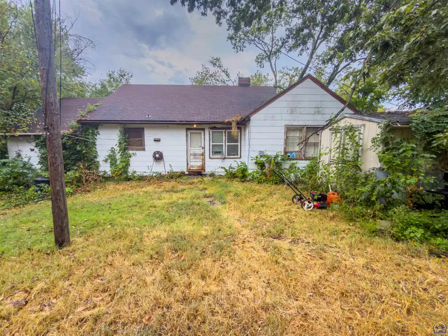 2116 SW Harrison St, Topeka, KS 66611 - #3
