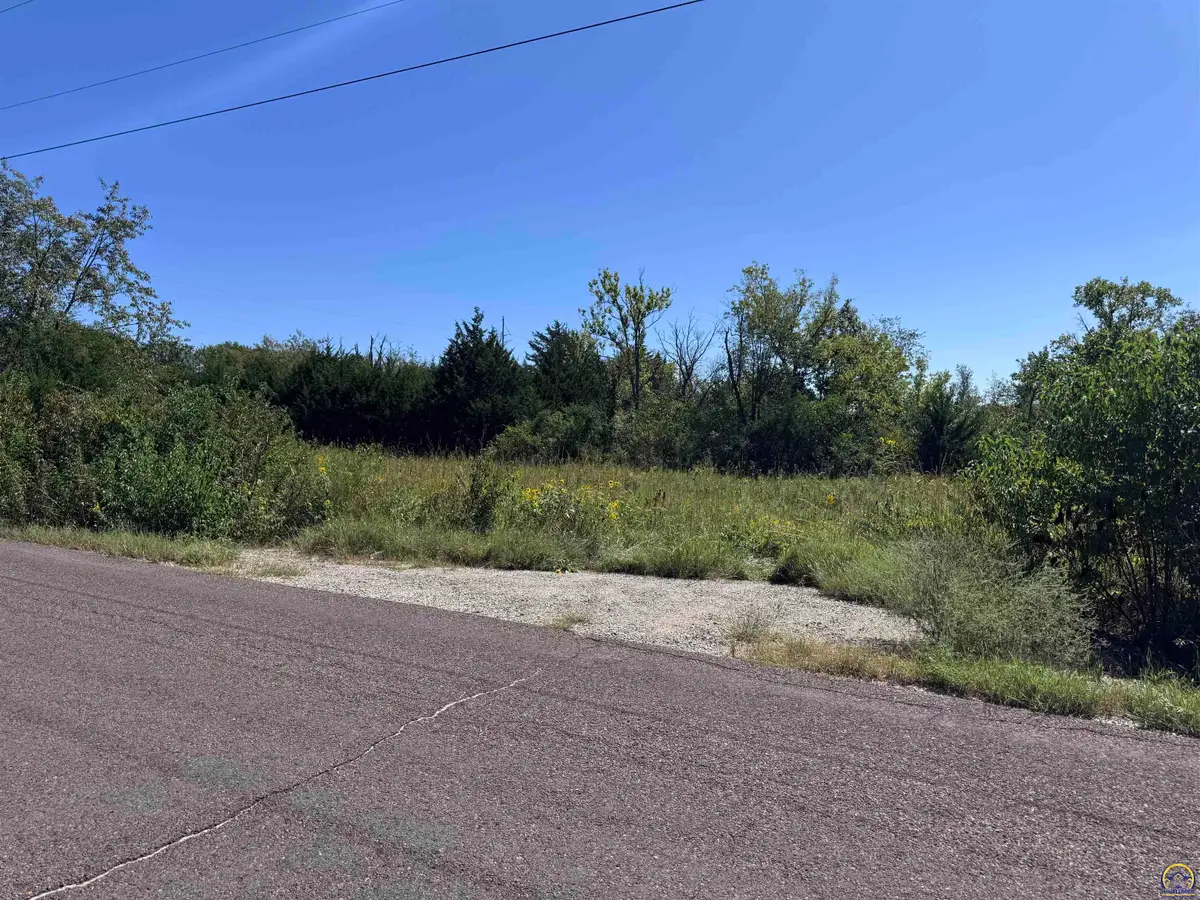 0000 NW 86th St, Topeka, KS 66618 - #1
