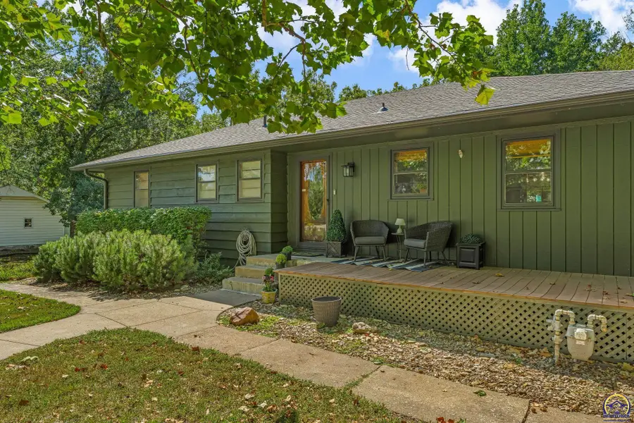 5921 NW Westbrooke Dr, Topeka, KS 66617 - #3
