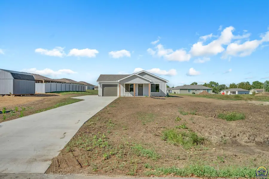 732 W North St, Carbondale, KS 66414 - #2