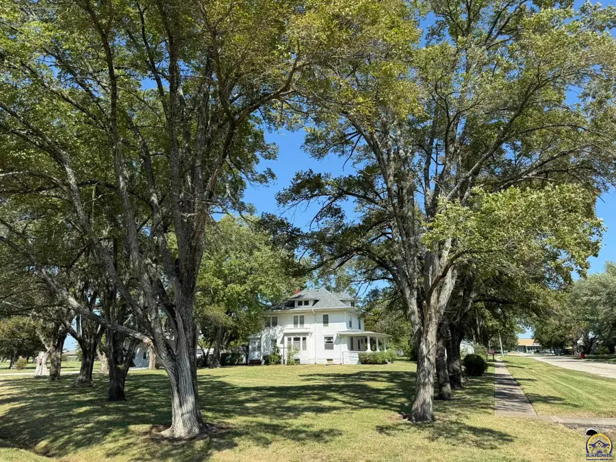 203 Anderson St, Olpe, KS 66865 - #2