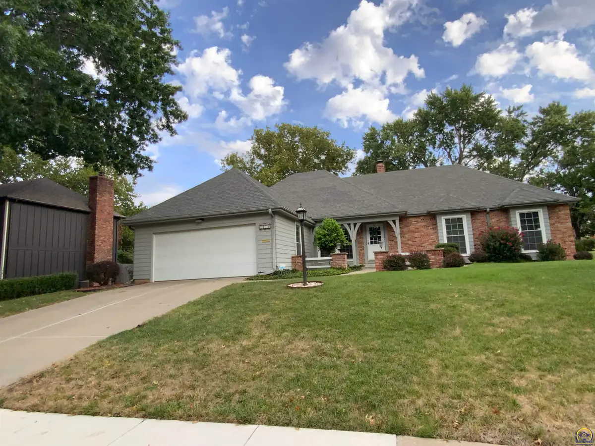 2110 SW 31st Ter, Topeka, KS 66610 - #1