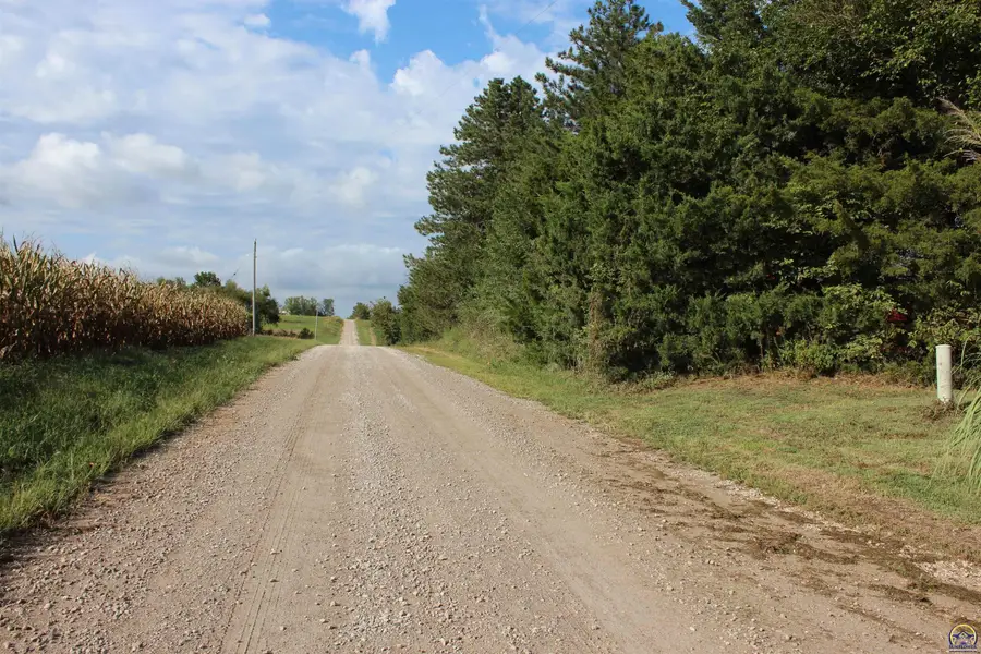4493 Arkansas Rd, Pomona, KS 66076 - #2