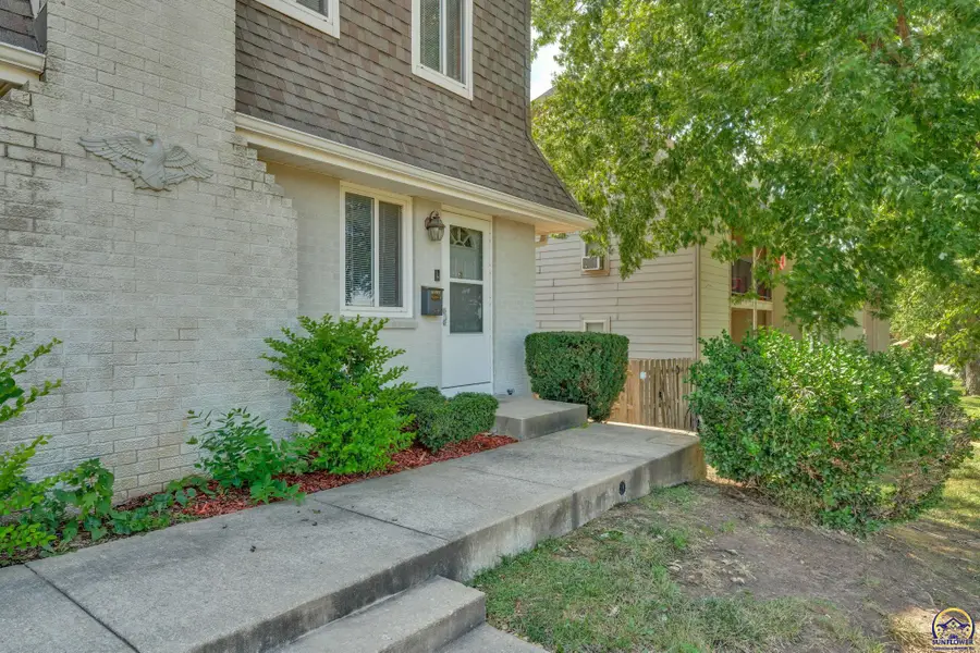 5623 SW 22nd Pk #Unit D, Topeka, KS 66614 - #3