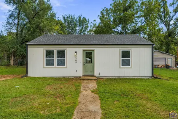 3308 SE Girard St, Topeka, KS 66605
