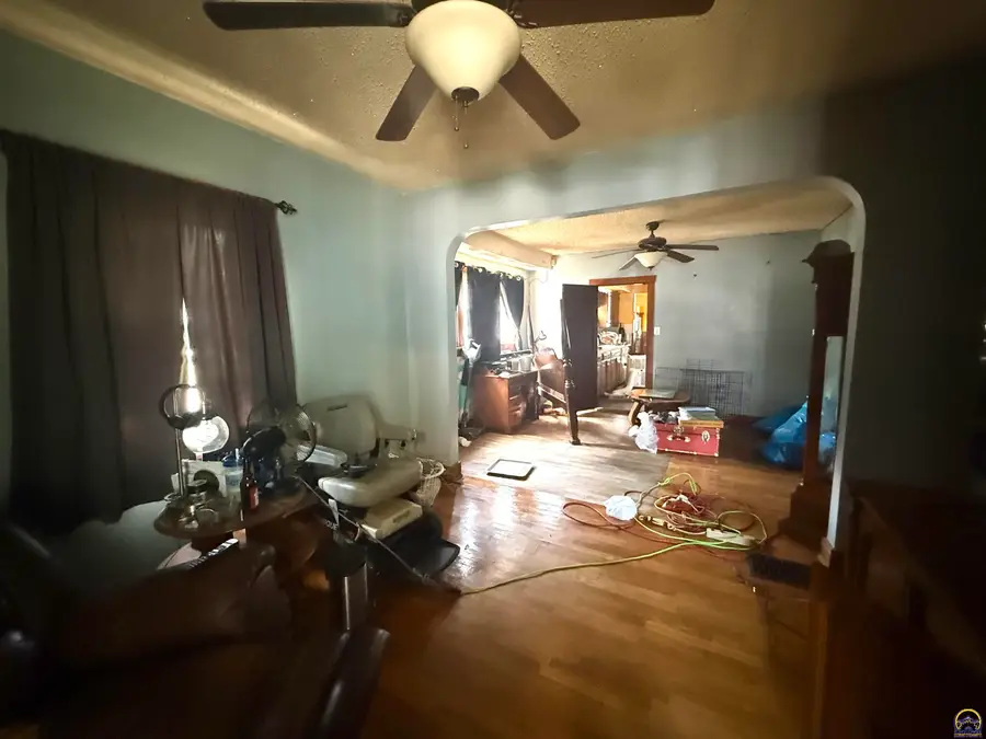 531 SE Gray St, Topeka, KS 66607 - #3