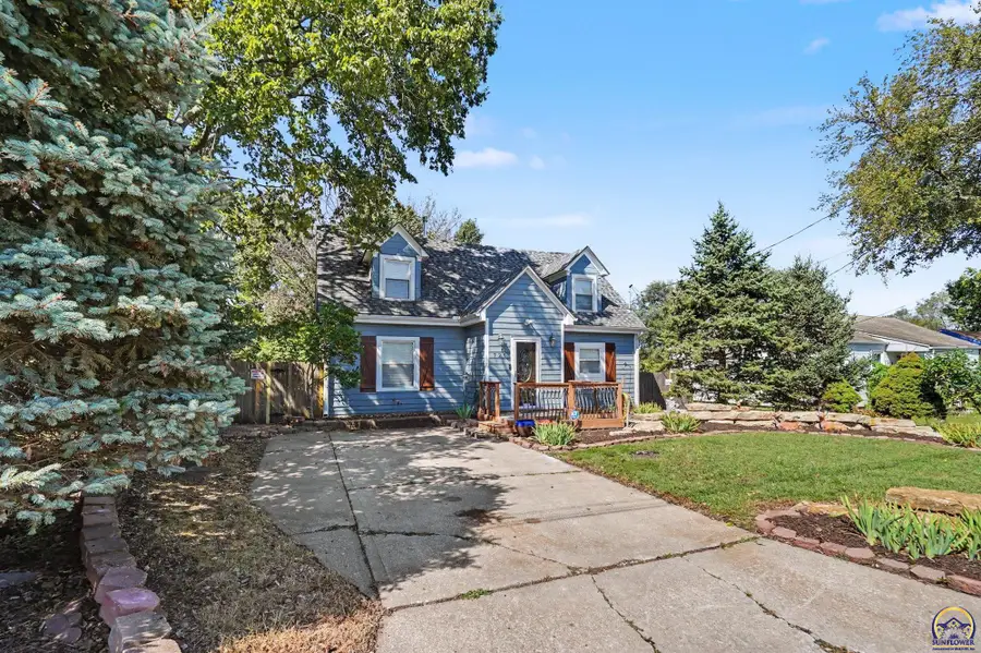 725 N Willie St, Olathe, KS 66061 - #2
