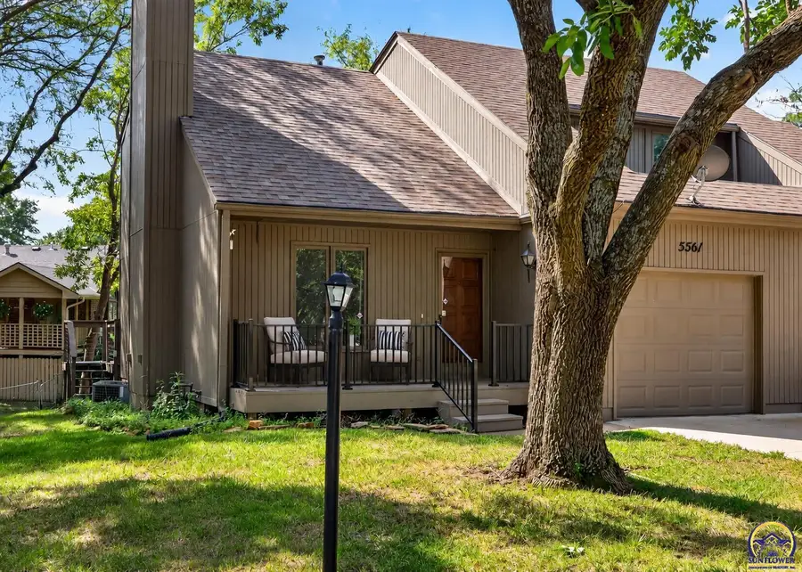 5561 SW Stonegate Ct, Topeka, KS 66606 - #2