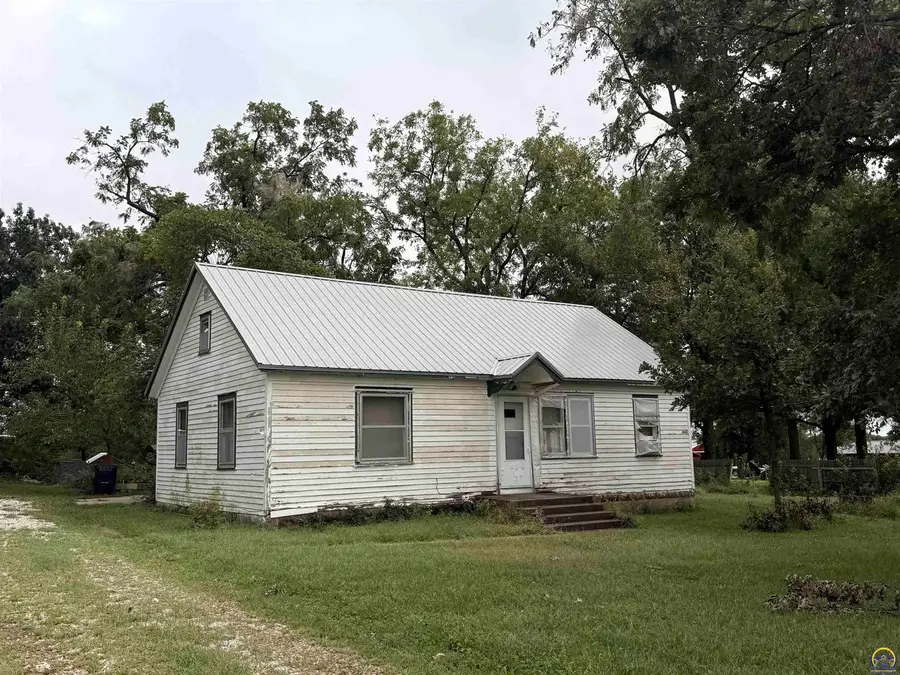 23238 N 4th St, Osage City, KS 66523 - #3