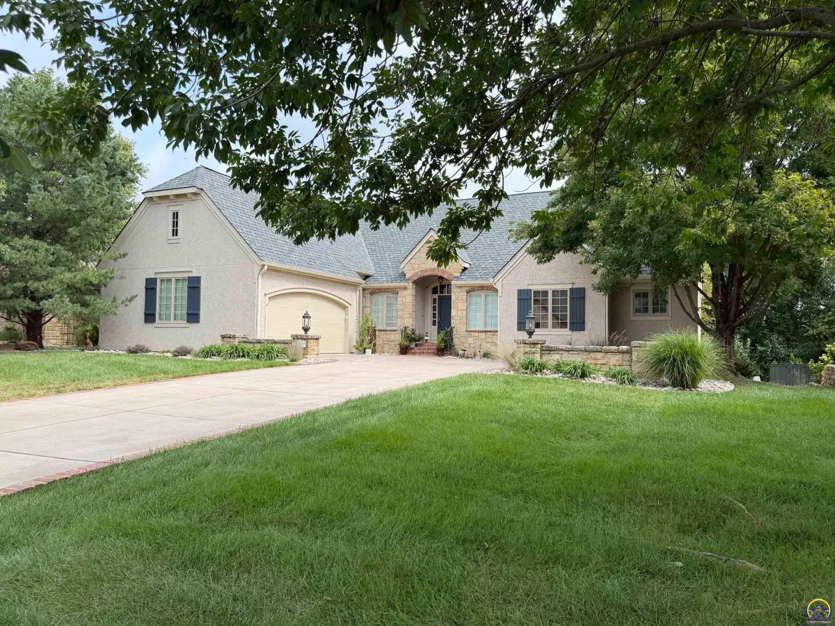 1010 SW Exmoor Ln, Topeka, KS 66604 - #1