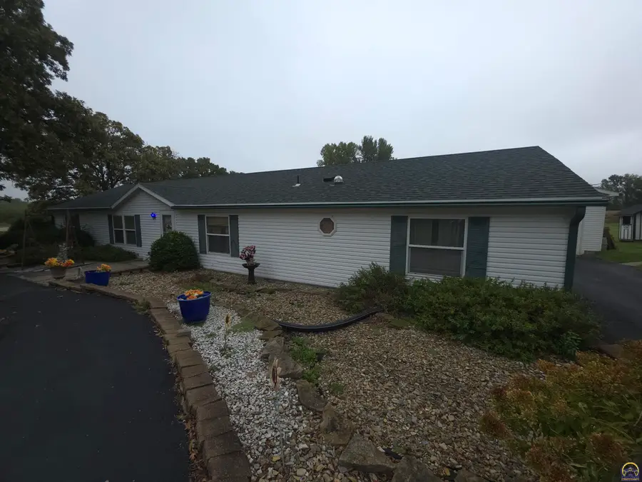 29550 Us 75 Hwy, Netawaka, KS 66516 - #2