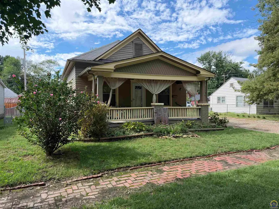 635 NE Twiss Ave, Topeka, KS 66616 - #2