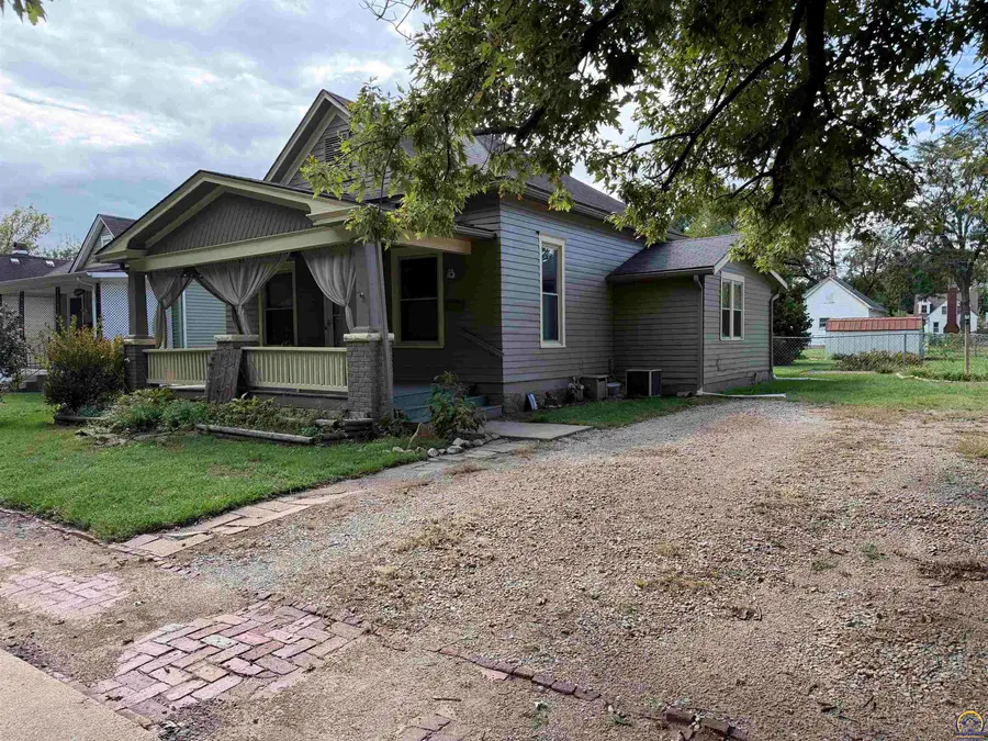 635 NE Twiss Ave, Topeka, KS 66616 - #3