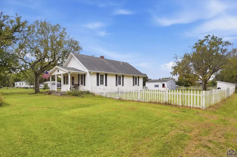 403 Topeka Ave, Paxico, KS 66526 - #3
