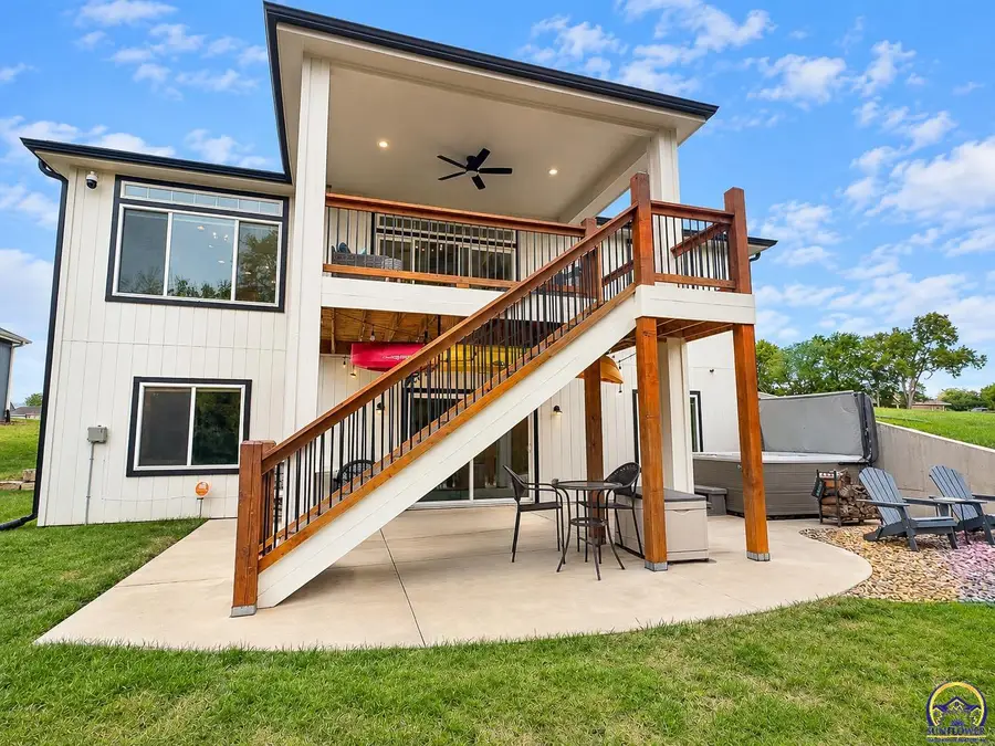 2510 SE Saturn Dr, Topeka, KS 66605 - #2