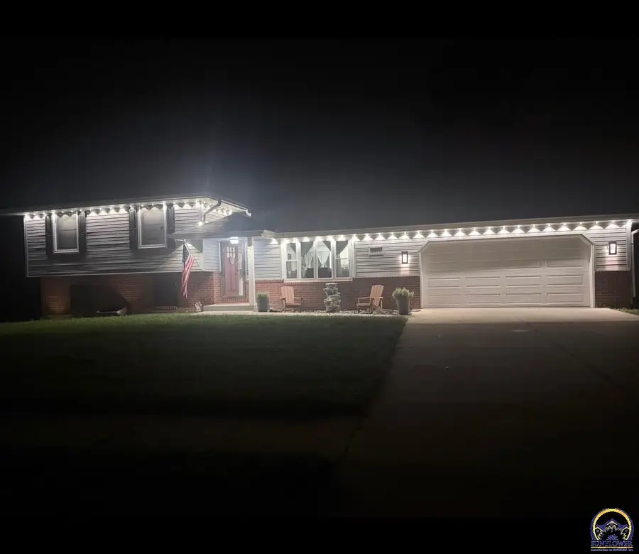 4211 SE Colorado Ave, Topeka, KS 66609 - #2