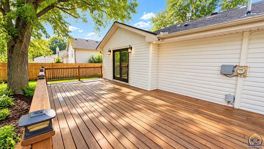 4321 SE 23rd Ter, Tecumseh, KS 66542-9409 - #3