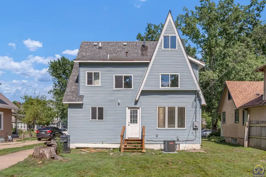 1609 SW Wayne Ave, Topeka, KS 66604 - #2