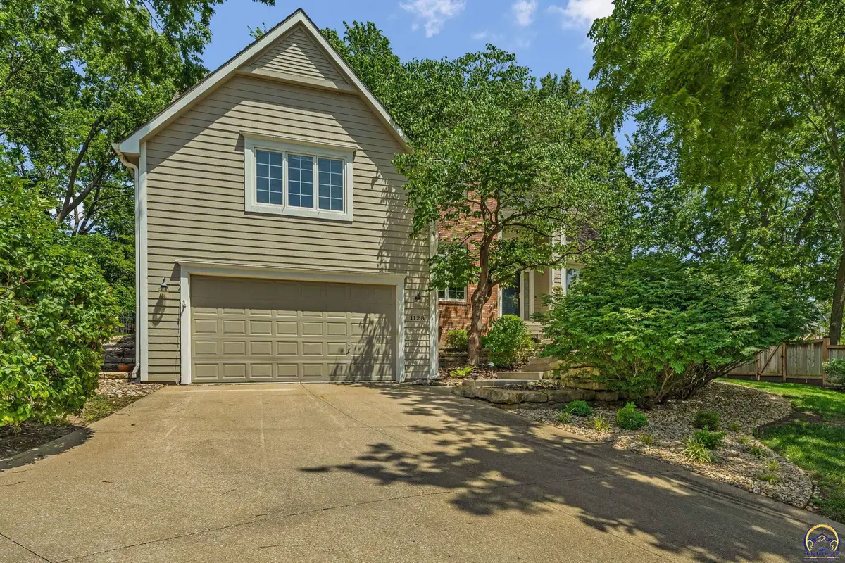 1128 Dubs Ct, Lawrence, KS 66049 - #1