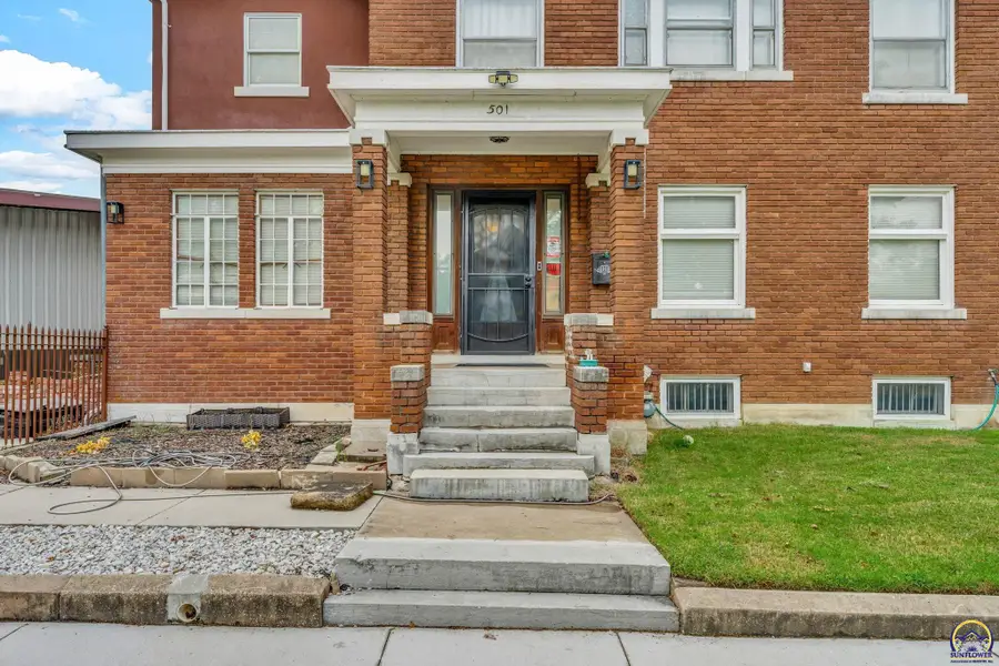 501 SW Western Ave, Topeka, KS 66606 - #3