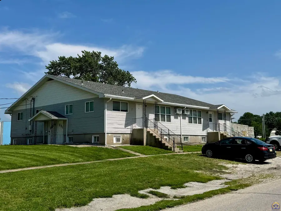 524 Neosho St, Burlington, KS 66839-1654 - #2