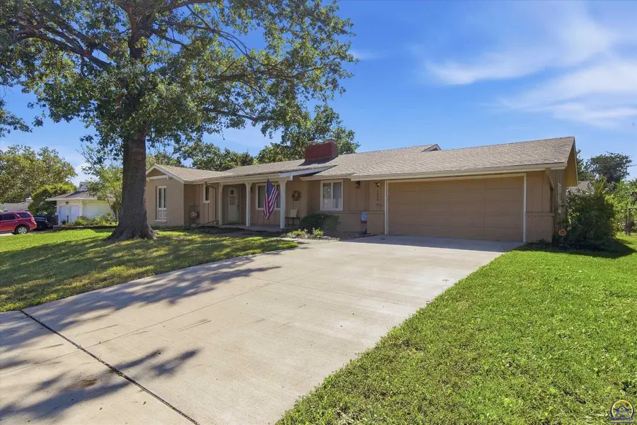 1659 SW Withdean Rd, Topeka, KS 66611 - #2