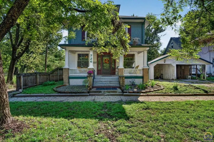 726 SW Buchanan St, Topeka, KS 66606 - #2