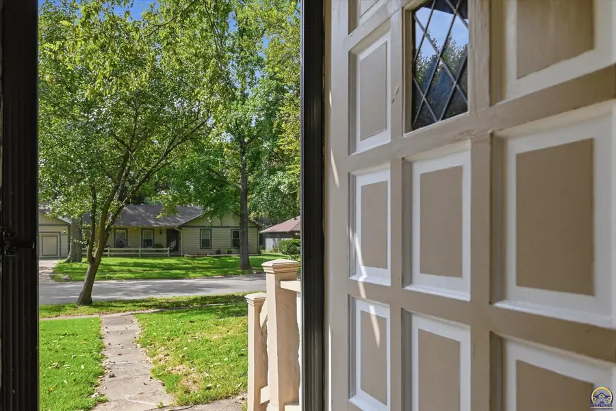 3540 SW Oak Pkwy, Topeka, KS 66614 - #3