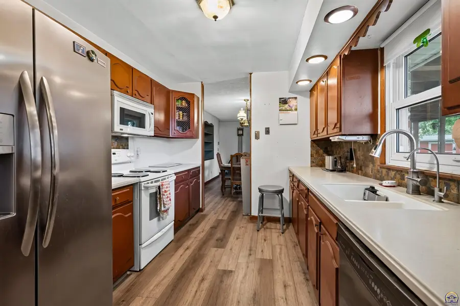 3521 SE Chippewa Dr, Berryton, KS 66409 - #3