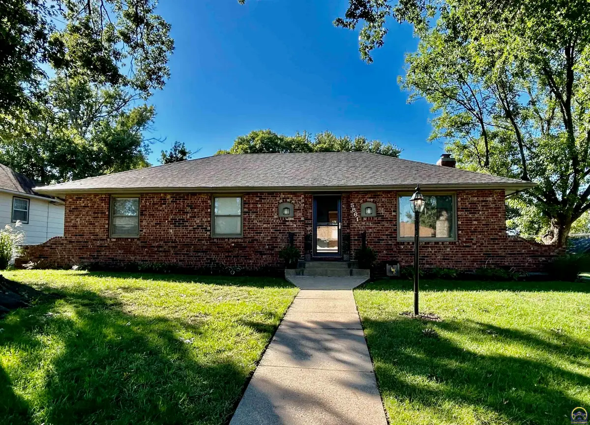 5861 SW 27th Ter, Topeka, KS 66614 - #1