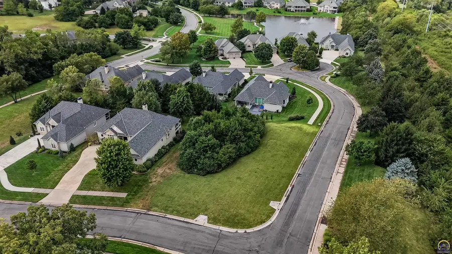 0000 SW Postoak Dr, Topeka, KS 66610 - #2