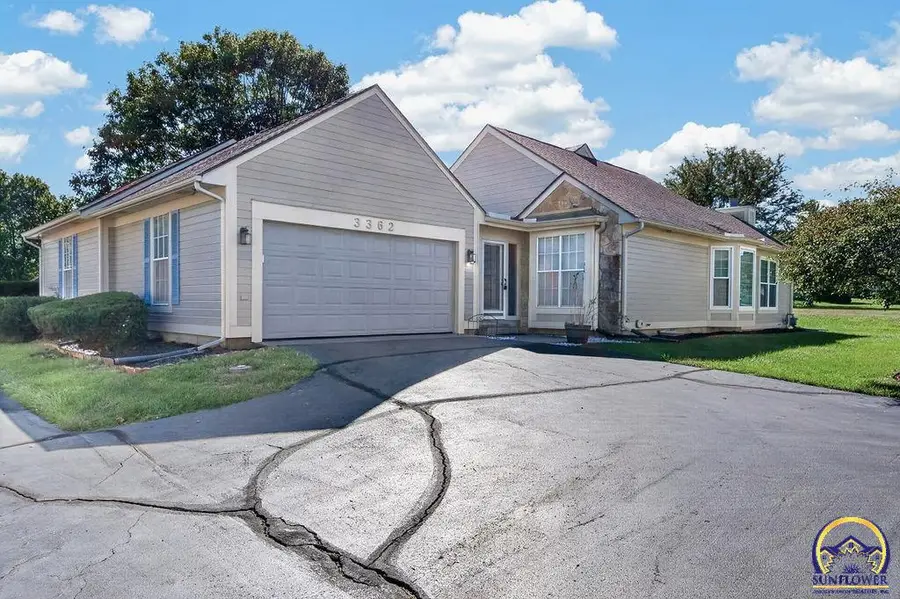3362 SW Belle Ave, Topeka, KS 66614 - #2