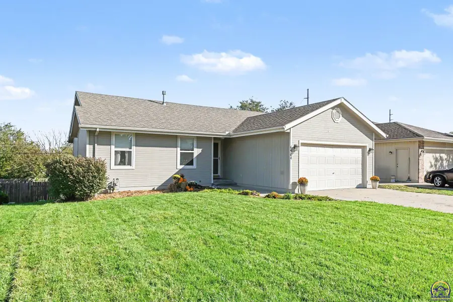 6904 SW 17th St, Topeka, KS 66615 - #3