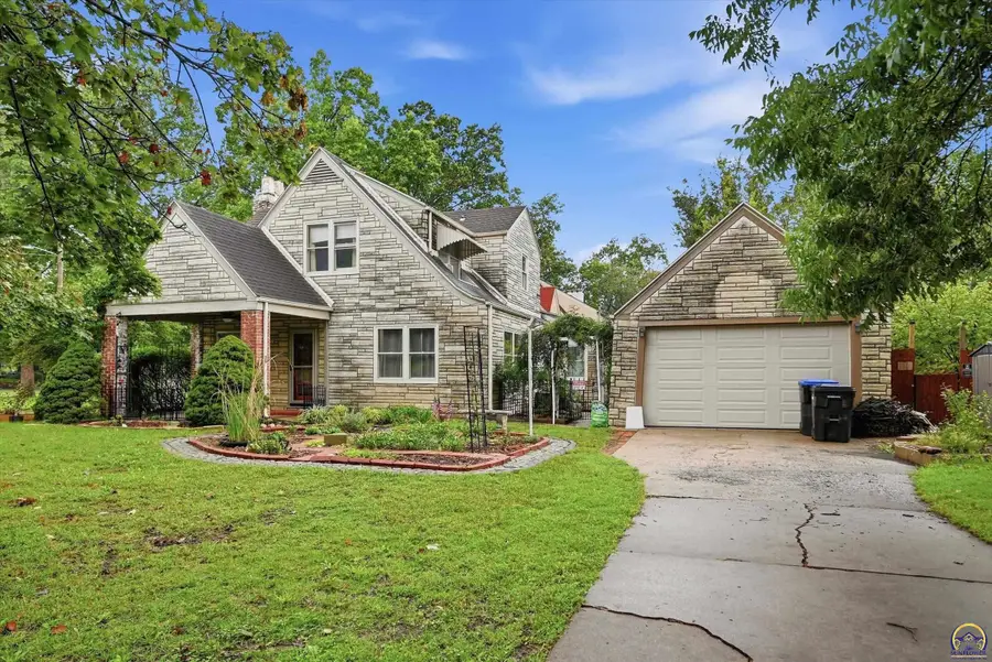 2800 SW Huntoon St, Topeka, KS 66604 - #3