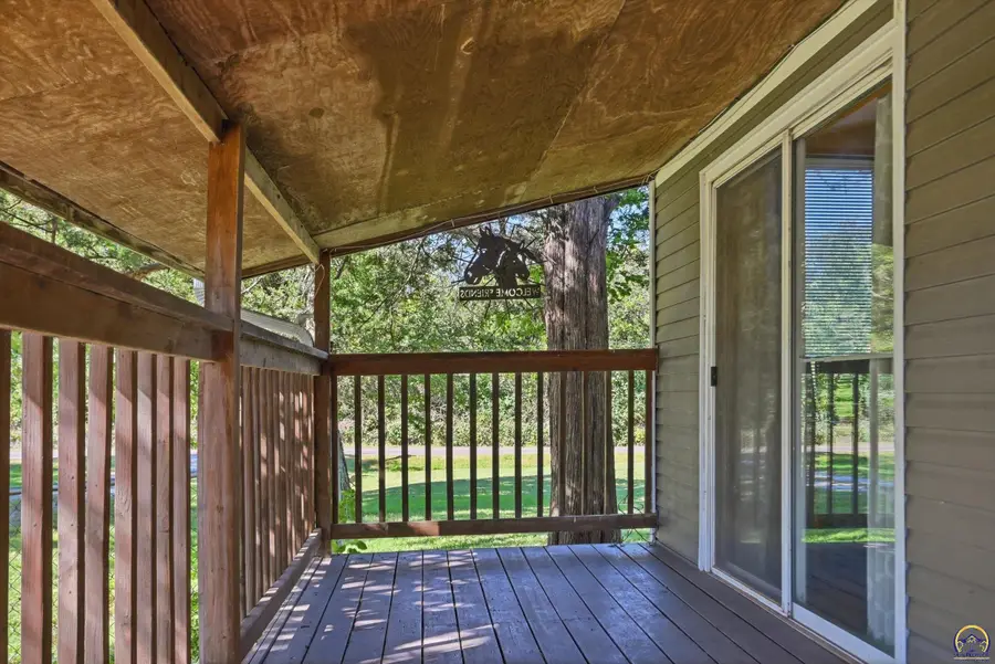 6940 SE Berryton Rd, Berryton, KS 66409 - #3