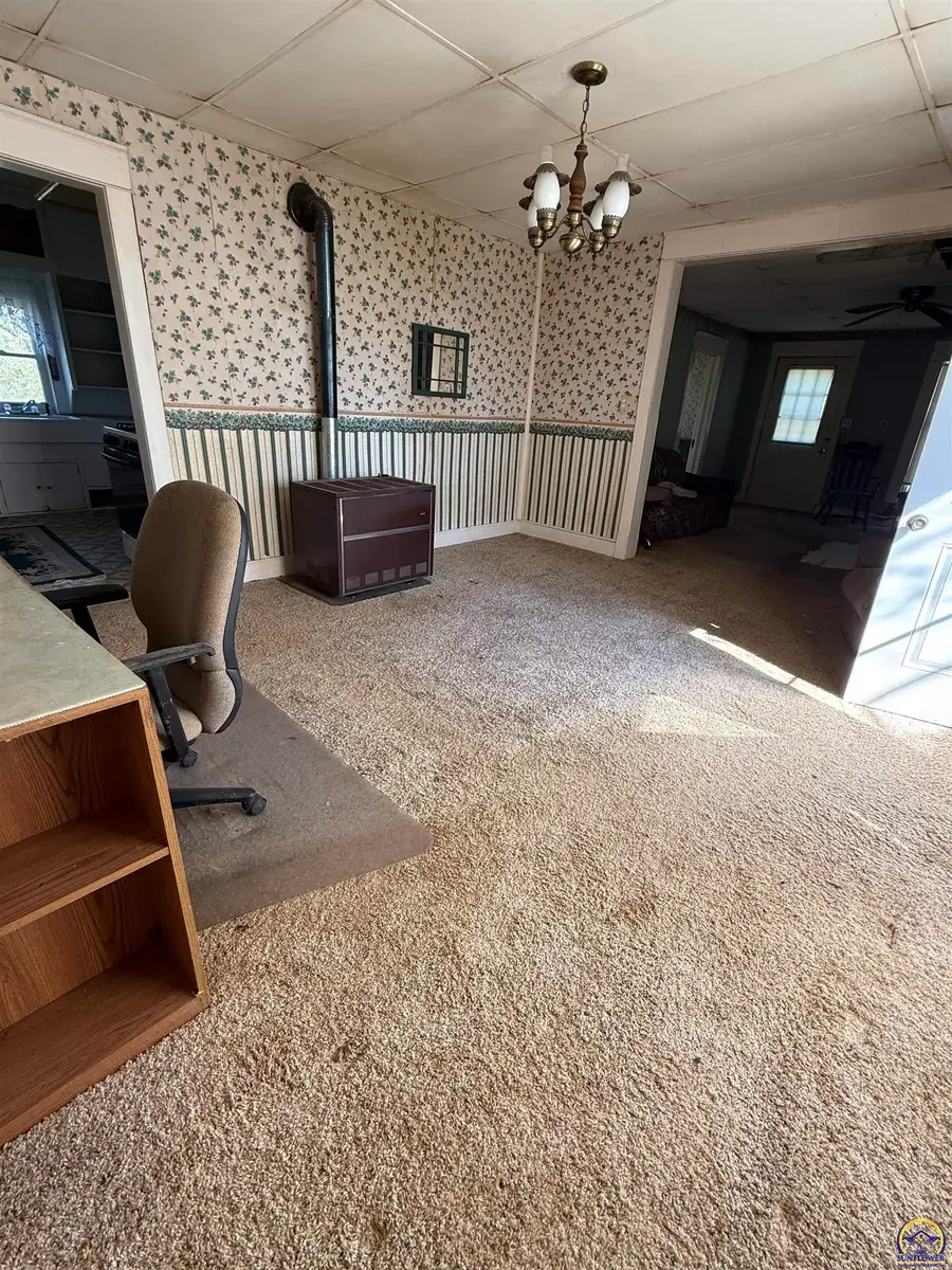 210 W Depot St, Buffalo, KS 66717 - #2